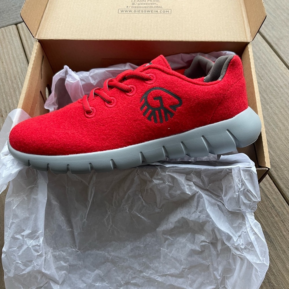 Giesswein Red Wool Sneakers